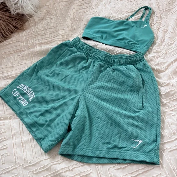 Gymshark Teal Sports Bra and Shorts Set - Picture 11 of 11